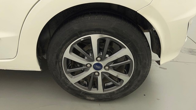 Second-hand 2021 Ford Figo Titanium Plus AT for sale in New Delhi-19