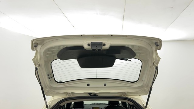 Second-hand 2021 Ford Figo Titanium Plus AT for sale in New Delhi-36