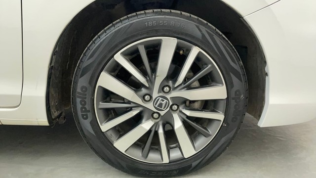 Second-hand 2021 Honda City ZX MT for sale in Chennai-17