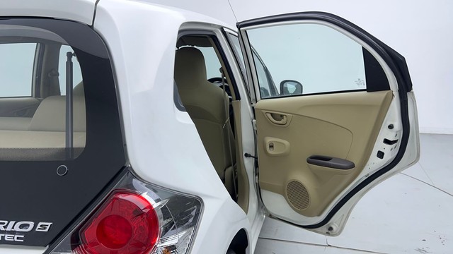 Second-hand 2013 Honda Brio S MT for sale in Coimbatore-29