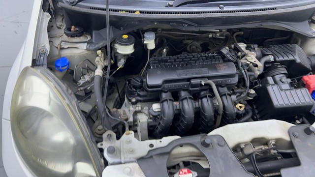 Second-hand 2013 Honda Brio S MT for sale in Coimbatore-27