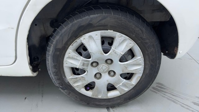 Second-hand 2013 Honda Brio S MT for sale in Coimbatore-19