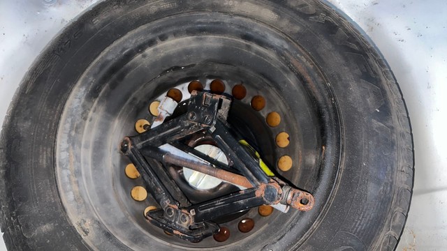 Second-hand 2013 Honda Brio S MT for sale in Coimbatore-21