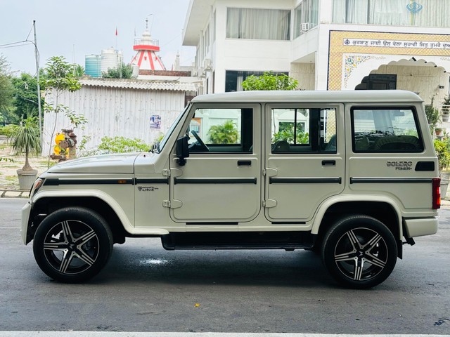 Second-hand 2017 Mahindra Bolero SLE for sale in Mohali-2