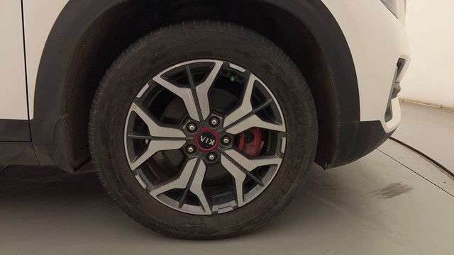 Second-hand 2020 Kia Seltos GTX Plus DCT for sale in Mumbai-17