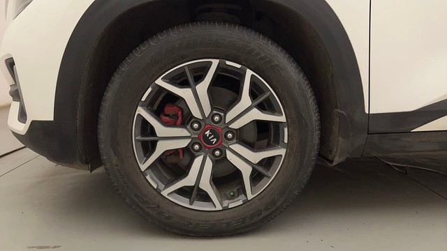 Second-hand 2020 Kia Seltos GTX Plus DCT for sale in Mumbai-20