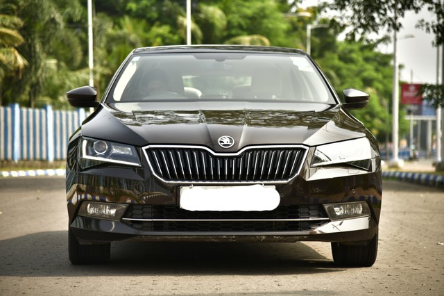 Second-hand 2018 Skoda Superb Style 2.0 TDI AT for sale in Kolkata-0