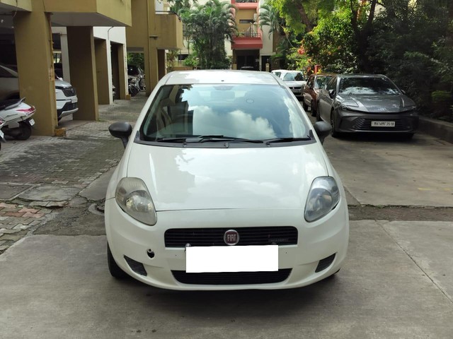 Second-hand 2011 Fiat Punto 1.3 Active for sale in Pune-6