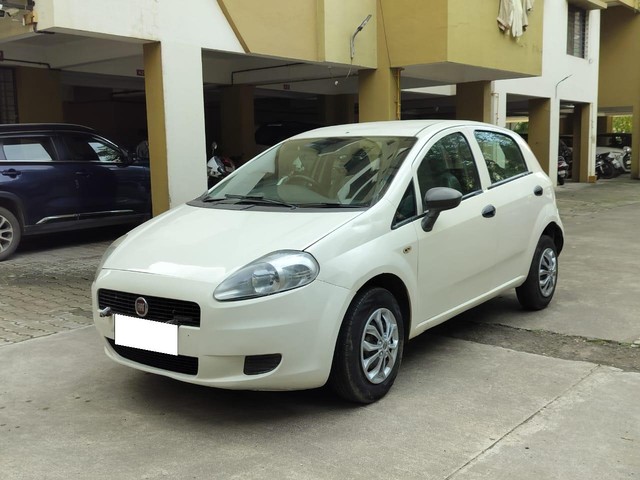 Second-hand 2011 Fiat Punto 1.3 Active for sale in Pune-5