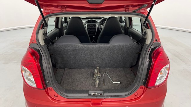 Second-hand 2016 Maruti Alto 800 LXi for sale in Kanpur-9