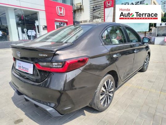 Second-hand 2023 Honda City ZX MT for sale in Ahmedabad-2
