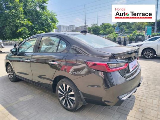 Second-hand 2023 Honda City ZX MT for sale in Ahmedabad-1