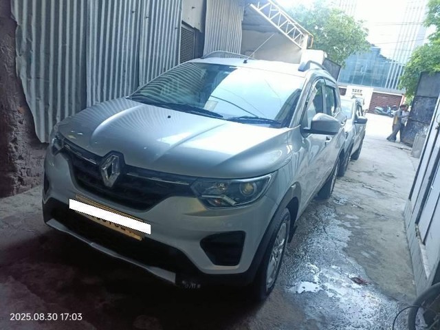 Second-hand 2021 Renault Triber RXL EASY-R AMT for sale in New Delhi-4