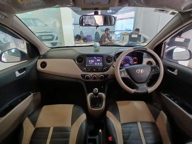 Second-hand 2017 Hyundai i10 Sportz 1.1L for sale in Ranchi-5