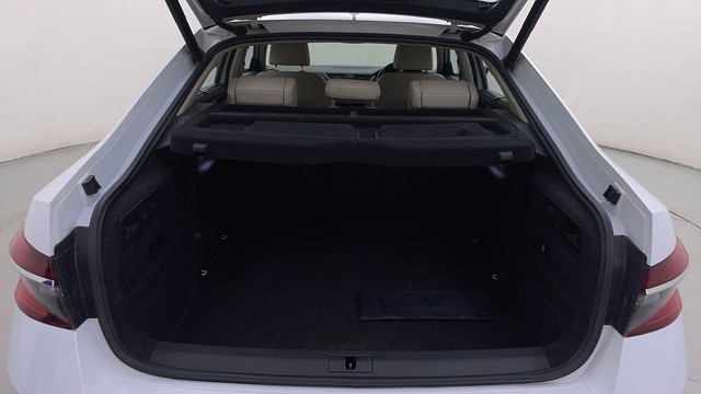 Second-hand 2020 Skoda Superb LK 1.8 TSI AT for sale in Bangalore-9