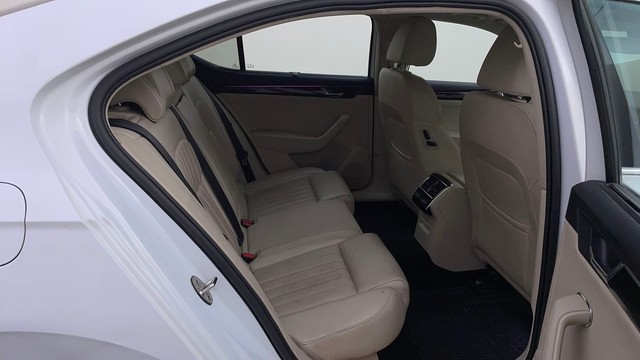 Second-hand 2020 Skoda Superb LK 1.8 TSI AT for sale in Bangalore-34