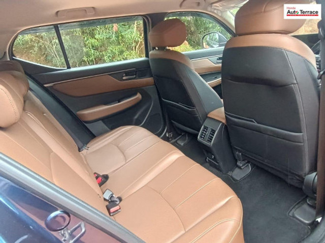 Second-hand 2024 Honda Elevate ZX CVT Non RF for sale in Thiruvananthapuram-7