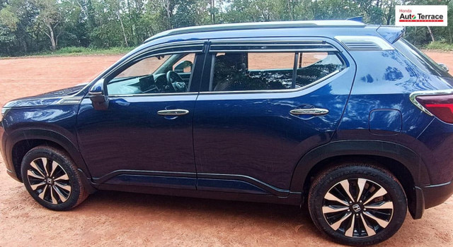 Second-hand 2024 Honda Elevate ZX CVT Non RF for sale in Thiruvananthapuram-4