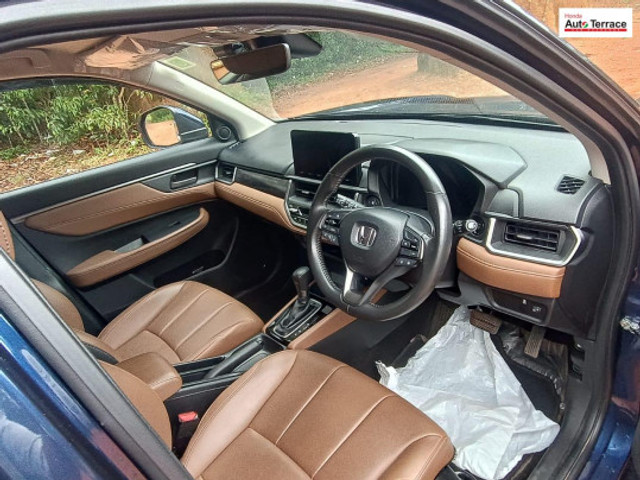 Second-hand 2024 Honda Elevate ZX CVT Non RF for sale in Thiruvananthapuram-11