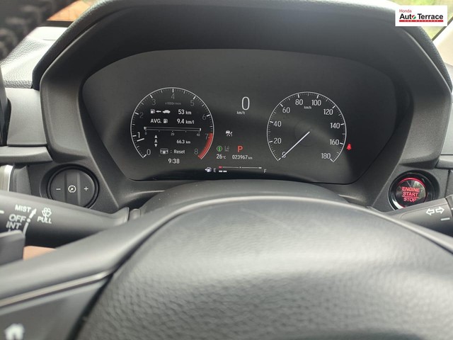 Second-hand 2024 Honda Elevate ZX CVT Non RF for sale in Thiruvananthapuram-5