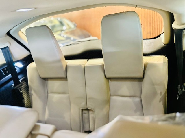 Second-hand 2017 Land Rover Discovery Sport Petrol HSE 7S for sale in New Delhi-11