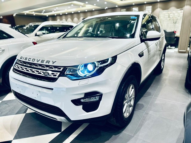 Second-hand 2017 Land Rover Discovery Sport Petrol HSE 7S for sale in New Delhi-1