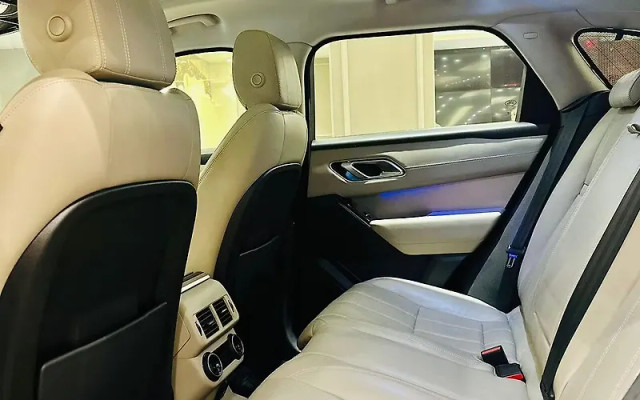 Second-hand 2021 Land Rover Range Rover Velar R-Dynamic S Petrol for sale in New Delhi-5