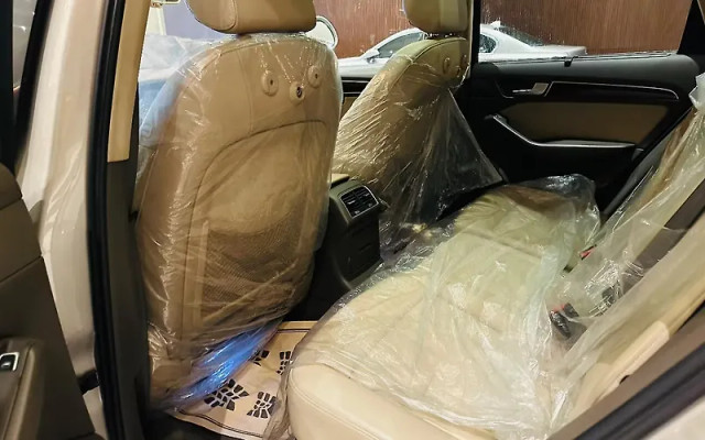 Second-hand 2014 Audi Q5 2.0 TDI Premium Plus for sale in New Delhi-5