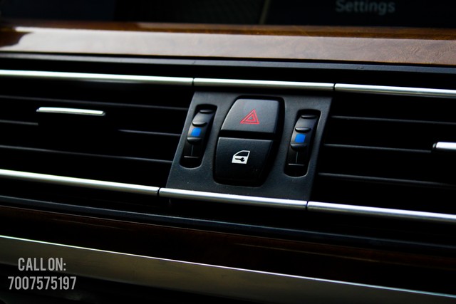 Second-hand 2011 BMW 7 Series 730Ld for sale in Lucknow-18