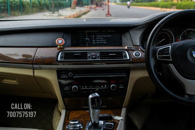 Second-hand 2011 BMW 7 Series 730Ld for sale in Lucknow-14