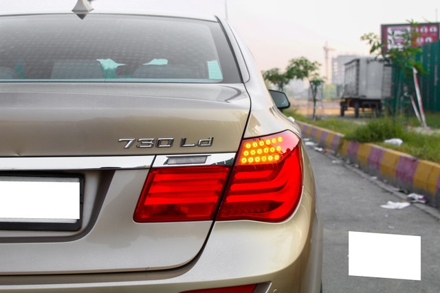 Second-hand 2011 BMW 7 Series 730Ld for sale in Lucknow-23