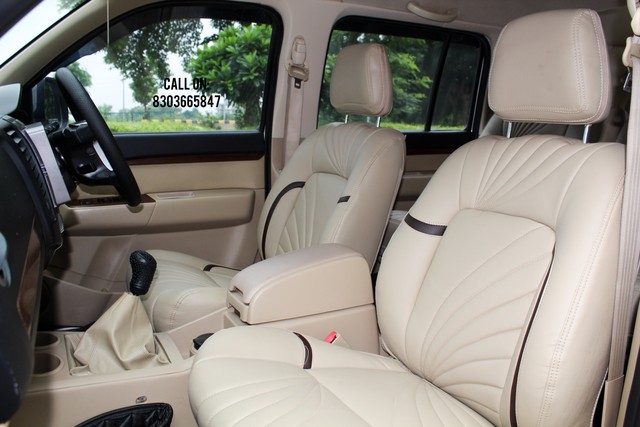 Second-hand 2013 Ford Endeavour 2.5L 4X2 MT for sale in Lucknow-13