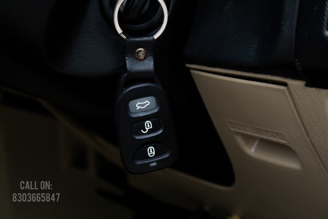 Second-hand 2013 Ford Endeavour 2.5L 4X2 MT for sale in Lucknow-20