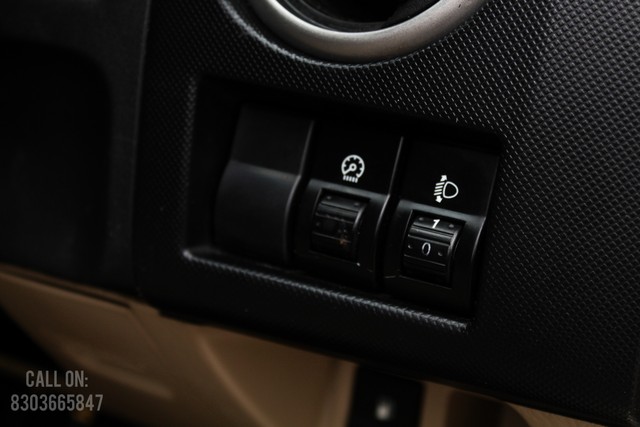 Second-hand 2013 Ford Endeavour 2.5L 4X2 MT for sale in Lucknow-19