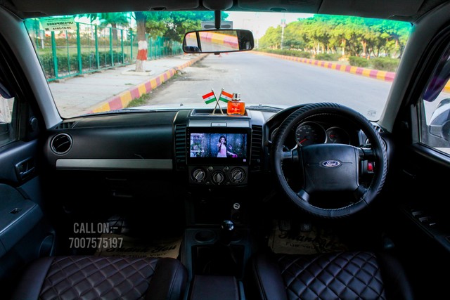 Second-hand 2014 Ford Endeavour 2.5L 4X2 MT for sale in Lucknow-11