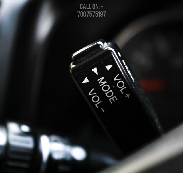 Second-hand 2014 Ford Endeavour 2.5L 4X2 MT for sale in Lucknow-14