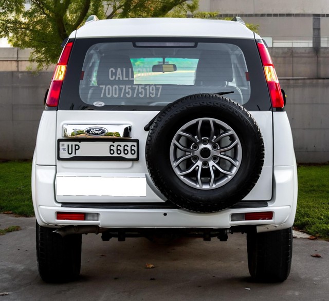 Second-hand 2014 Ford Endeavour 2.5L 4X2 MT for sale in Lucknow-3