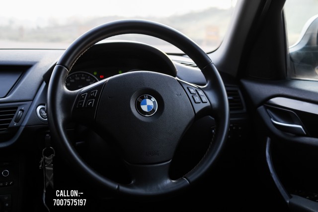 Second-hand 2013 BMW X1 sDrive 20d xLine for sale in Lucknow-12