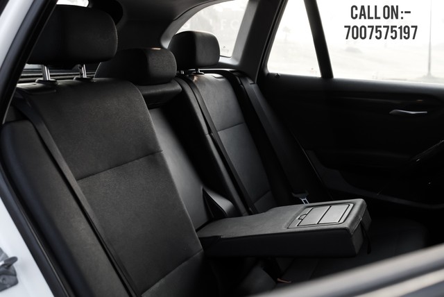 Second-hand 2013 BMW X1 sDrive 20d xLine for sale in Lucknow-6