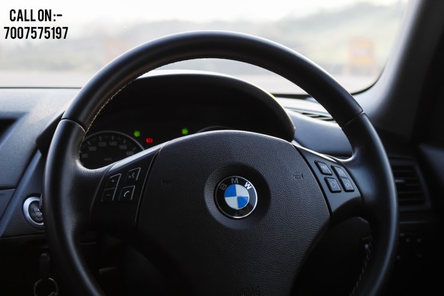 Second-hand 2013 BMW X1 sDrive 20d xLine for sale in Lucknow-21