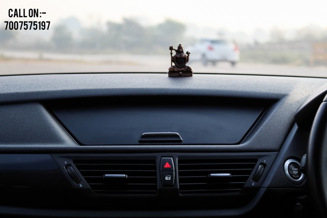 Second-hand 2013 BMW X1 sDrive 20d xLine for sale in Lucknow-11