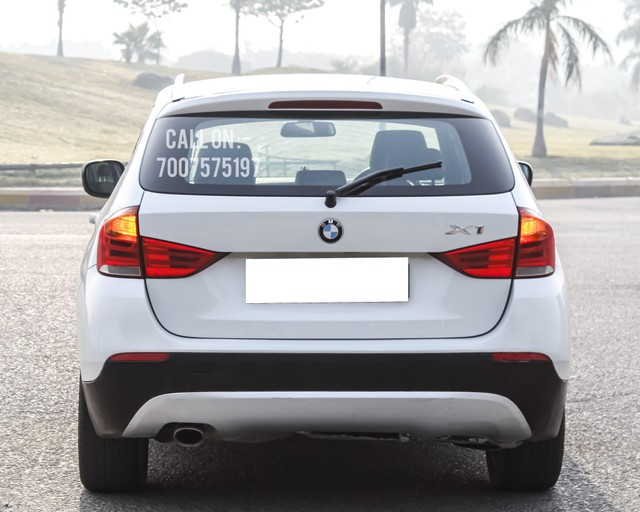 Second-hand 2013 BMW X1 sDrive 20d xLine for sale in Lucknow-4