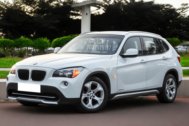 Second-hand 2013 BMW X1 sDrive 20d xLine for sale in Lucknow-2