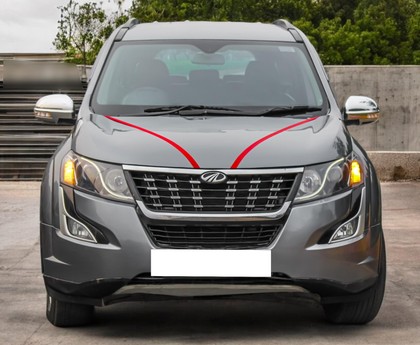 Second-hand 2014 Mahindra XUV500 W8 FWD for sale in Lucknow