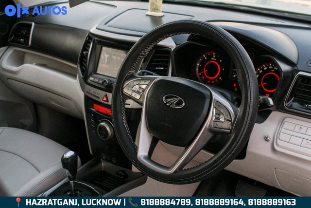 Second-hand 2020 Mahindra XUV300 W8 Diesel BSIV for sale in Lucknow-13