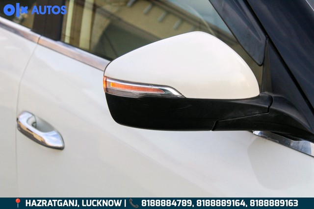 Second-hand 2020 Mahindra XUV300 W8 Diesel BSIV for sale in Lucknow-3