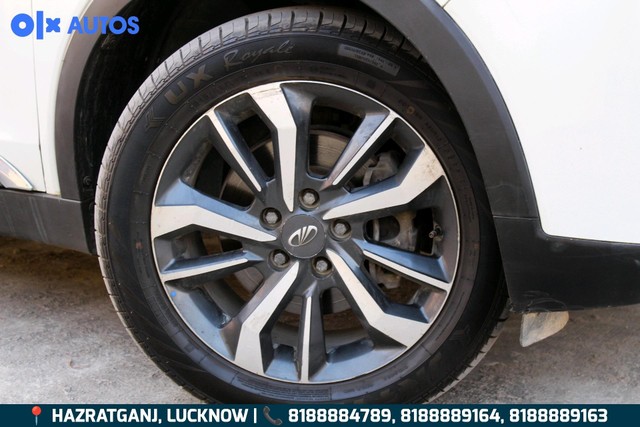 Second-hand 2020 Mahindra XUV300 W8 Diesel BSIV for sale in Lucknow-5