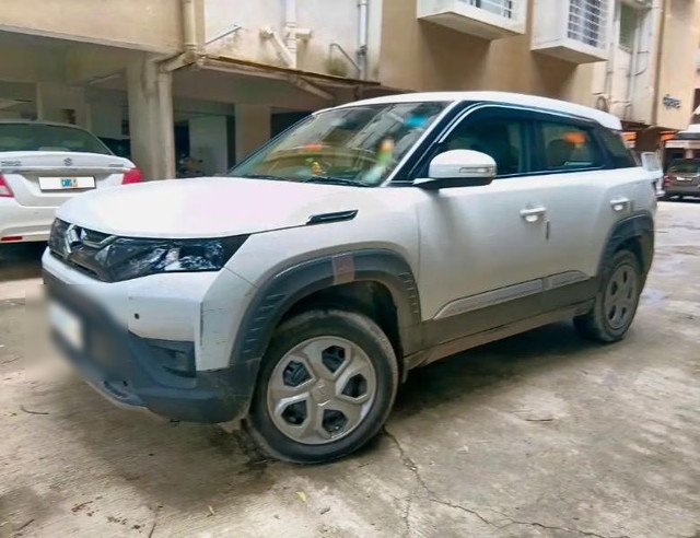 Second-hand 2023 Maruti Brezza Vxi CNG for sale in Pune-5