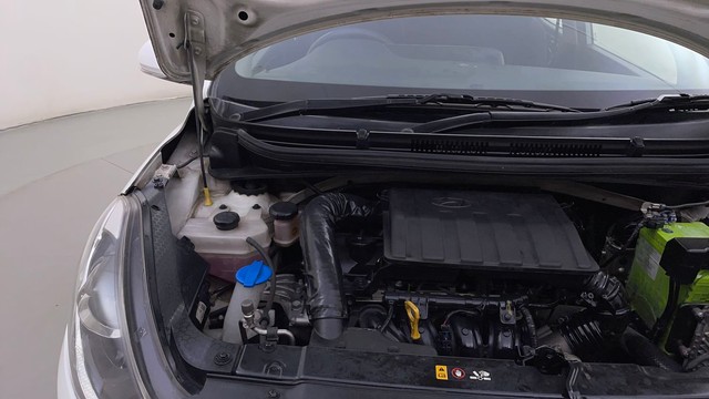 Second-hand 2022 Hyundai Aura SX Plus AMT Diesel for sale in Bangalore-33