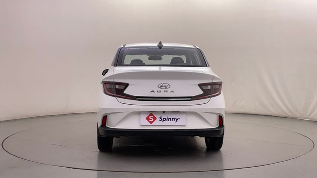 Second-hand 2022 Hyundai Aura SX Plus AMT Diesel for sale in Bangalore-4